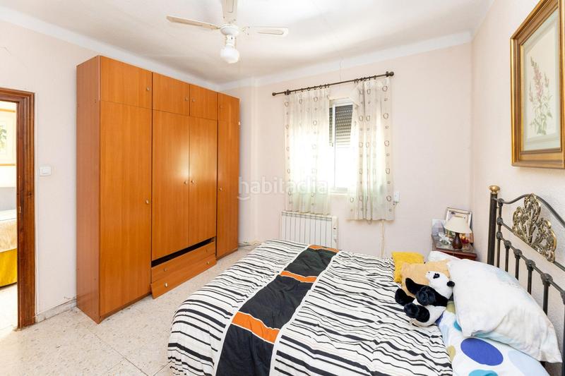 Foto 04cbdbfd-3c3f-47d4-ac7e-0d8921068777. Piso fantástico piso junto instituto astrofísica en Granada