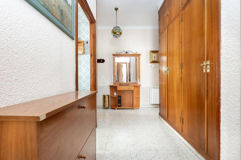 Foto 9c8cb473-fc38-4e8e-8e94-7689bb9e8026. Piso fantástico piso junto instituto astrofísica en Granada
