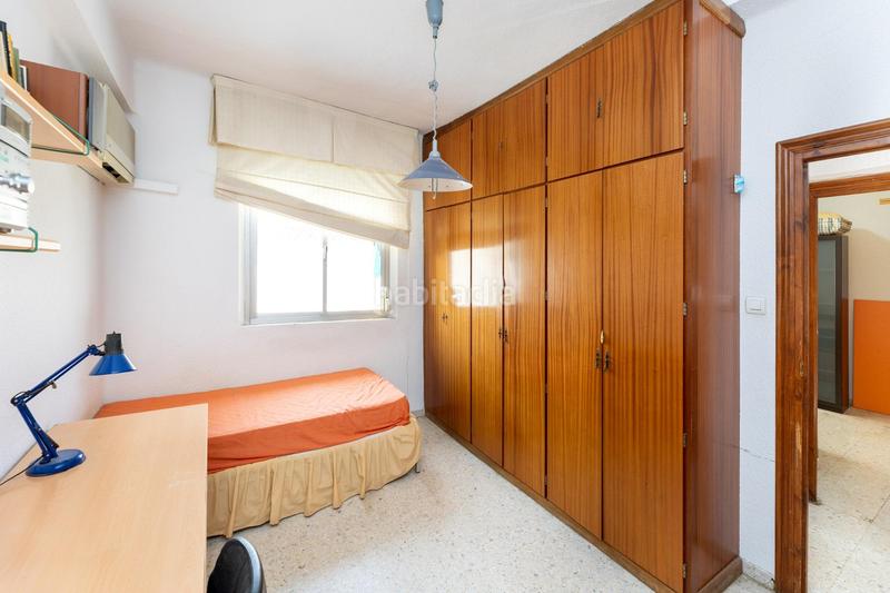 Foto a2768ac0-a2bd-45cb-b7e5-39029a8c8007. Piso fantástico piso junto instituto astrofísica en Granada