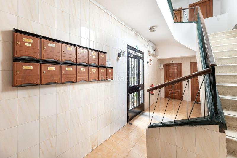 Foto b612933d-c6db-41c4-b04e-d33b92443b61. Piso fantástico piso junto instituto astrofísica en Granada