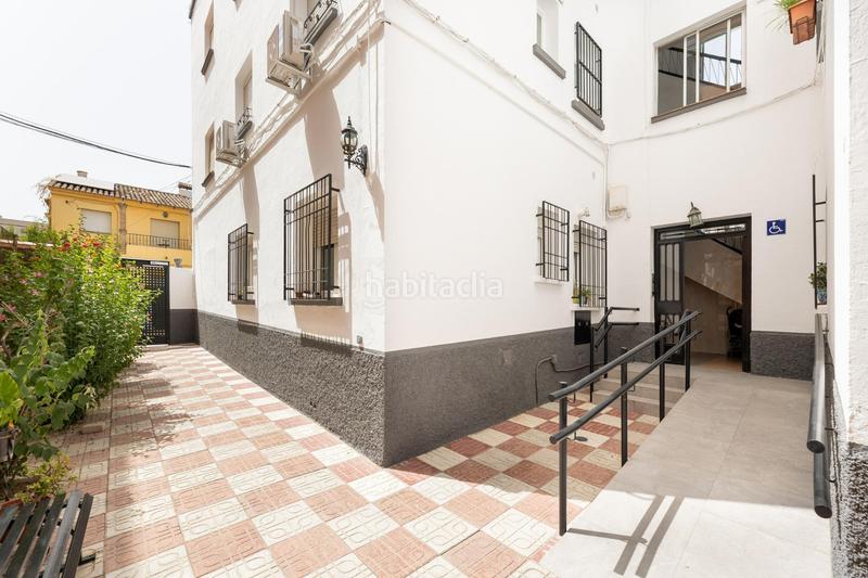 Foto e57d9e31-faa8-4ecf-b217-df72aee53a38. Piso fantástico piso junto instituto astrofísica en Granada