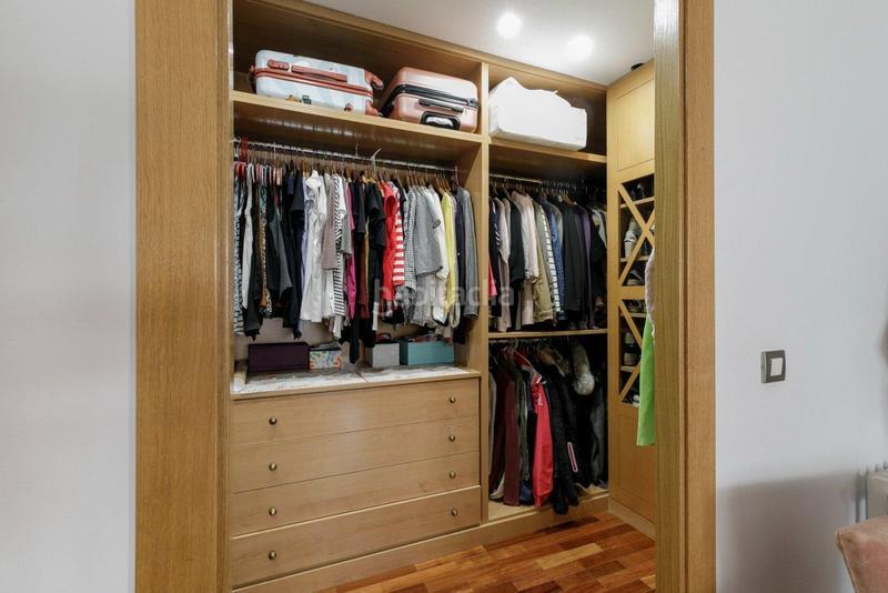 Foto 12c232ed-86ed-4951-864b-a266d7eaf8d6. Piso en calle isaac albeniz 10 bienvenidos al hogar de sus sueños! en Granada