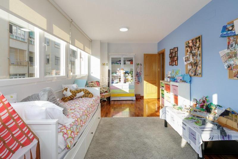 Foto 6f35d843-cacb-4460-b18b-3efff2e37fdf. Piso en calle isaac albeniz 10 bienvenidos al hogar de sus sueños! en Granada