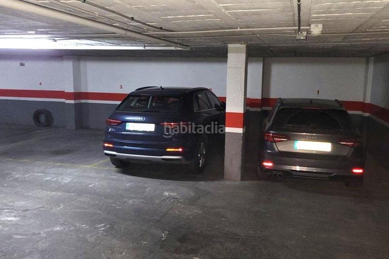 Foto 820904cc-bb1a-40d7-bff4-038ea493da5a. Piso en calle isaac albeniz 10 bienvenidos al hogar de sus sueños! en Granada