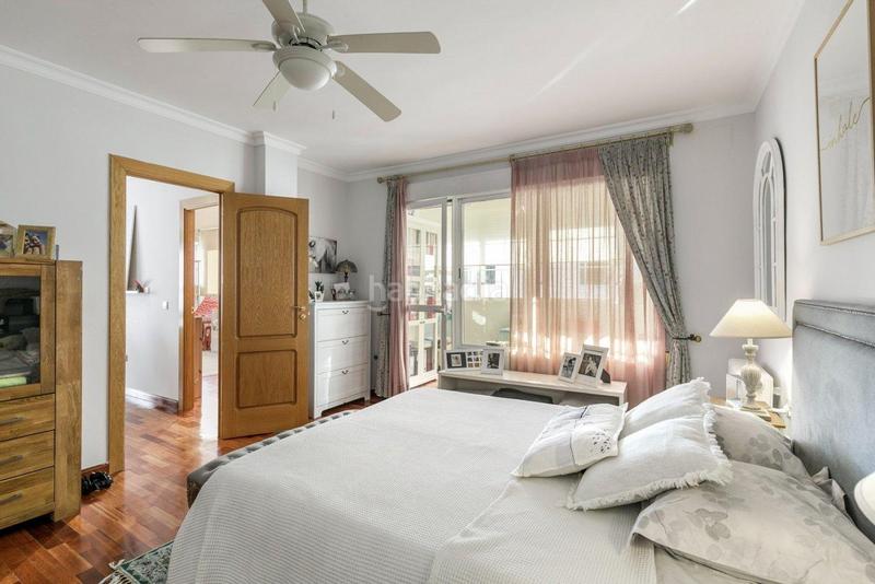 Foto 84ef83ca-664d-41dd-b198-bd0f832aa475. Piso en calle isaac albeniz 10 bienvenidos al hogar de sus sueños! en Granada