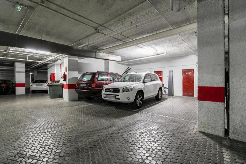 Foto d0afaa84-be30-4819-b469-0cb74b18eac8. Piso en San Ildefonso Granada