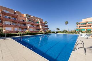 Planta baixa a Salobreña Costa. Tu oasis en primera línea de playa  jardines del mar, salobreña