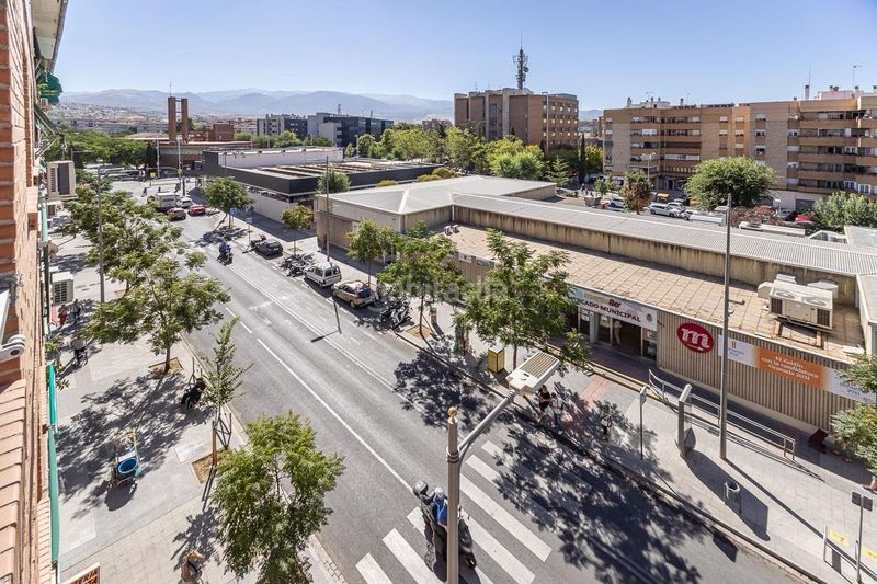 Foto 889d4856-24b8-4a90-8ebd-4f2d4ba21aef. Pis amb calefacció aparcament a Barrio de Zaidín Granada