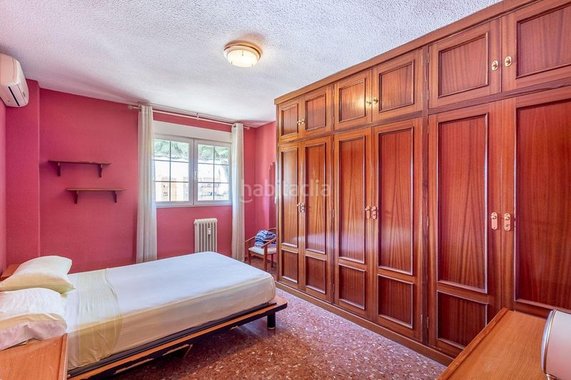 Foto 914e52c0-eb9e-4bd5-8409-29a9913afaf6. Pis amb calefacció aparcament a Barrio de Zaidín Granada