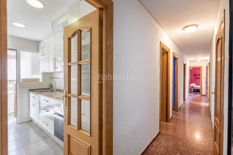 Foto ff98b106-37f4-4034-8d08-368a1f15583d. Pis amb calefacció aparcament a Barrio de Zaidín Granada