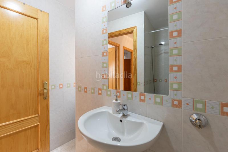 Foto a3b8a259-d8e0-43d4-94cb-39391d0cf8bc. Etagenwohnung mit heizung in Centro - Sagrario Granada
