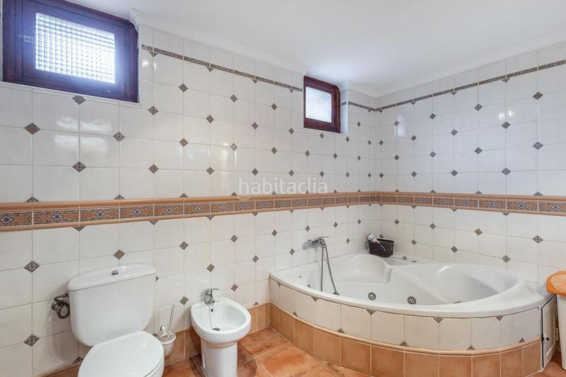 Foto 2ba51704-4a22-4720-bc5f-bbb6624c0302. Chalet con riscaldamento parcheggio piscina in Padul