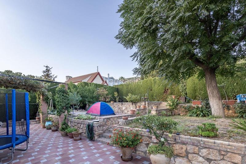 Foto a45ca3f2-d938-4022-99d3-cdf6889ea2df. Chalet con riscaldamento parcheggio piscina in Padul