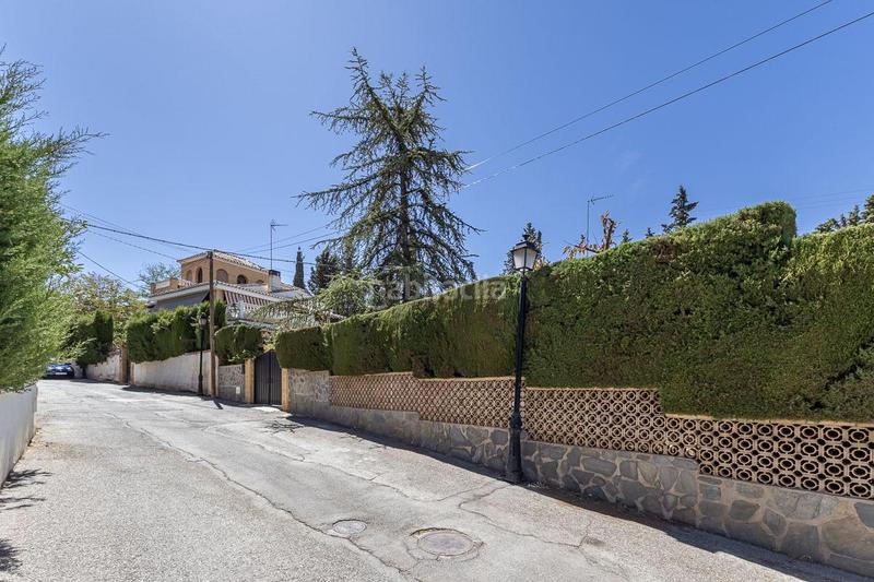 Foto c47b64f8-2279-492f-9477-3e5f4cf2bade. Chalet mit parking pool in La Zubia Ciudad Zubia (La)