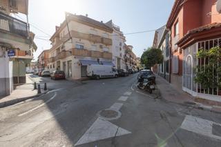 Appartamento  Avenida de ogijares. Piso en el centro de armilla