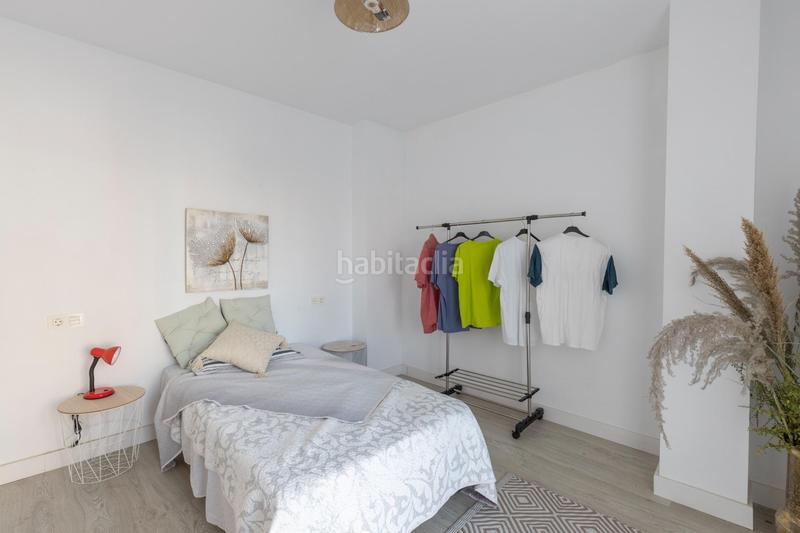 Foto 498a0162-e65e-4ad6-8429-46104e8f087f. Flat in Avda. De los Ogíjares Armilla