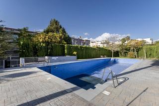 Rez-de-chaussée  Avenida de las acacias. Fantástico piso en urbanización loma verde con 3 habitaciones, t