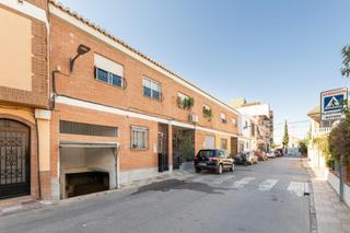 Reihenhaus  Calle de ganivet. Oportunidad única bonita casa en armilla, bien comunicada