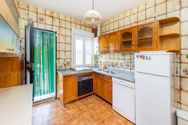 Foto 08d81e74-78a2-463c-bead-e46ca0b1cd22. Xalet amb calefacció aparcament piscina a Dílar