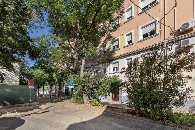 Foto 71b1cae1-cba2-4746-b1ad-09bf05e52757. Piano terra in Crta. De la Sierra Granada