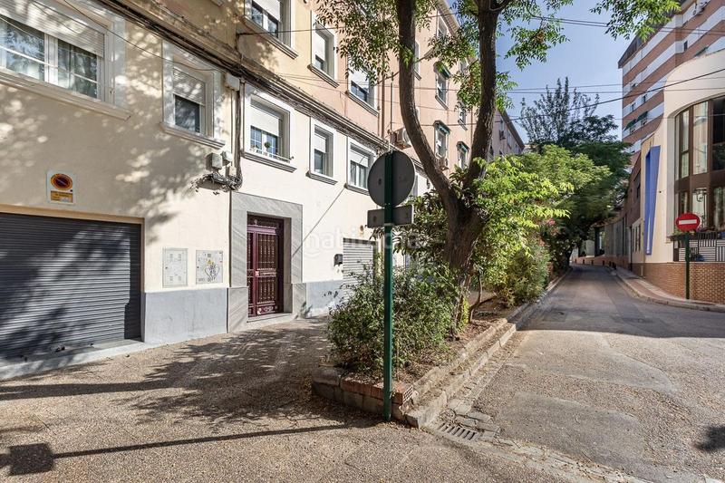 Foto f8662876-a329-4d71-83bd-20a96287e39c. Piano terra in Crta. De la Sierra Granada