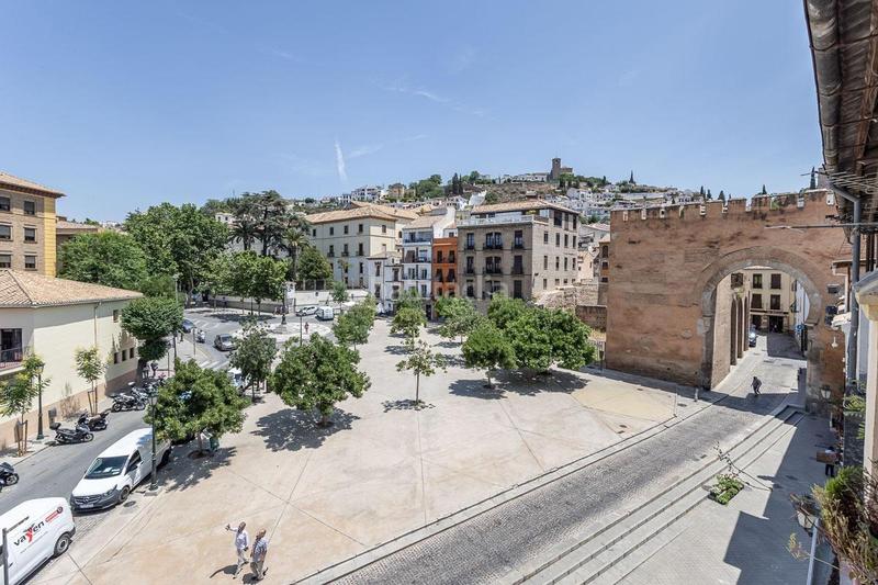 Foto 1530c9ff-5776-4f10-bd30-9382db004778. Casa adossada amb calefacció a Centro - Sagrario Granada