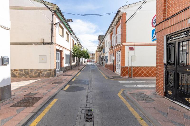 Foto 40093eb7-2062-4660-ab80-5a794dd61dea. Casa bifamiliare in calle de goya 6 in Poniente Armilla