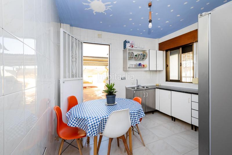 Foto c3a8fa4f-d7db-4e33-a277-98a04185e577. Attico in San Antón Armilla