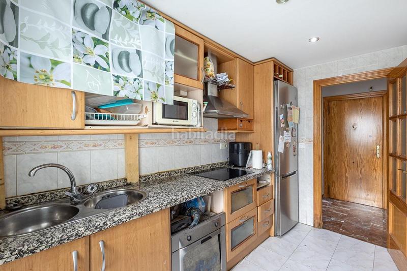 Foto b731fa20-6511-484d-a79d-30dac6642e67. Appartamento con parcheggio in Cájar