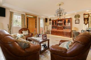 Chalet in Crta. De la Sierra. Chalet pareado en pleno centro de granada