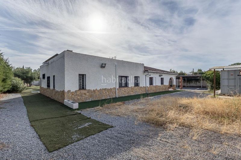 Foto 7caff389-7097-49c5-8cfc-5b80571f3bfe. Masia amb piscina a Atarfe