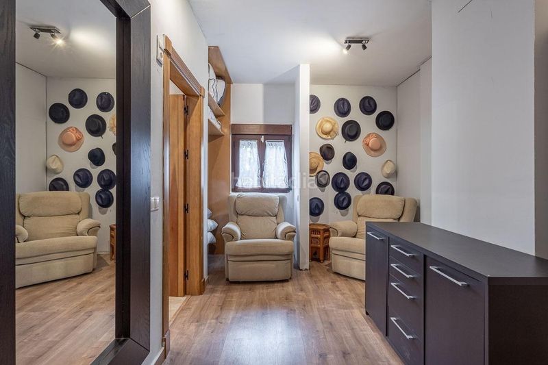 Foto e4969aa9-0b25-4dad-8275-3a5a0406c351. Masia amb piscina a Atarfe