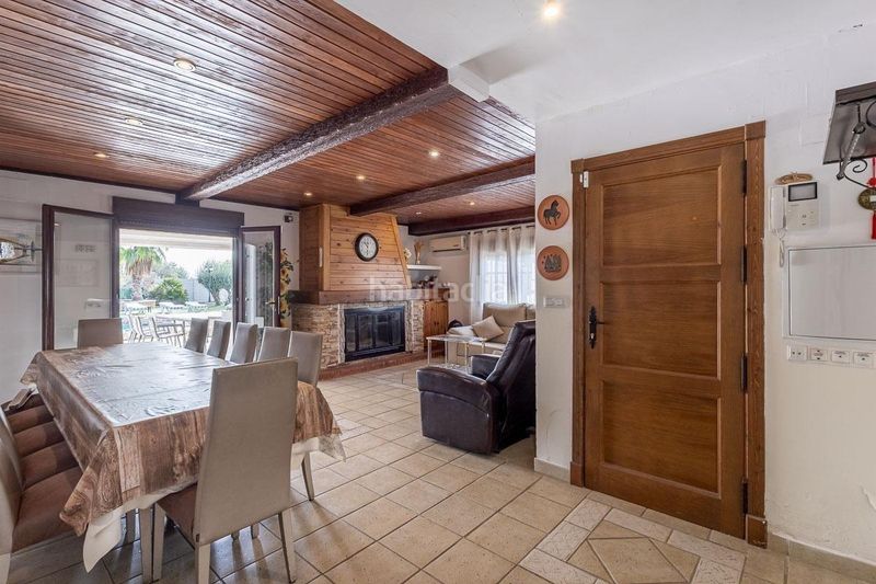 Foto ec266a41-45cf-465f-9213-afd50618f105. Masia amb piscina a Atarfe