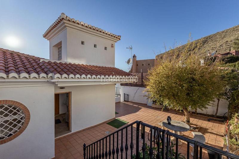 Foto 6488b804-ffb6-454a-9e13-2693450accbc. Chalet con riscaldamento parcheggio piscina in Cenes de la Vega