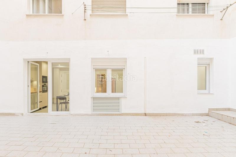 Foto 5f4adc2c-0078-4267-be4d-438137e4b1b4. Office space with heating in La Trinidad Málaga