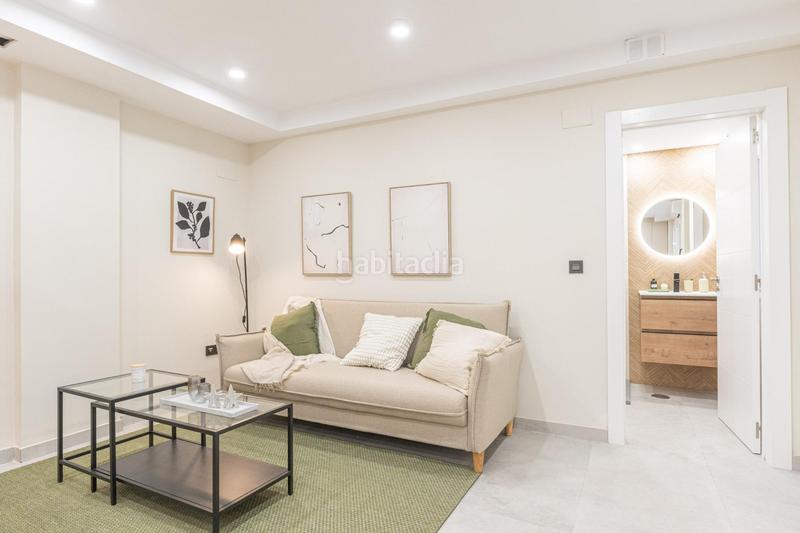 Foto be2d1d56-623f-453c-85e4-ddc6e736a2b0. Office space with heating in La Trinidad Málaga