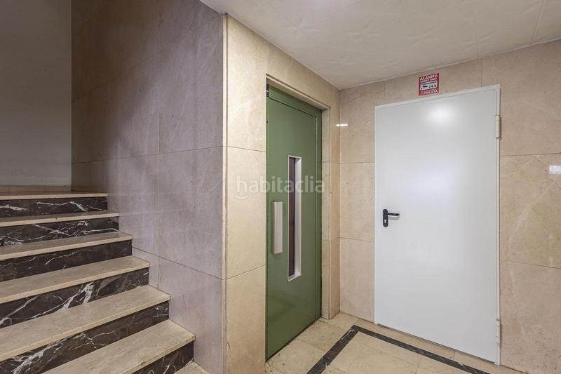 Foto 62858eef-2d6d-47e5-9528-e4255a4939ed. Piso  reformado en el zaidín en Barrio de Zaidín Granada