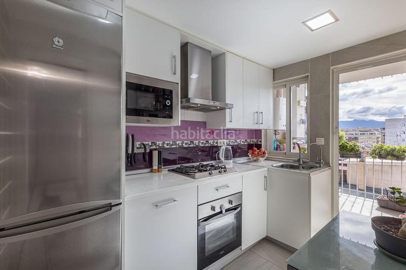 Foto eaf0f9dd-a70e-459b-90df-b1ffa814c357. Piso  reformado en el zaidín en Barrio de Zaidín Granada