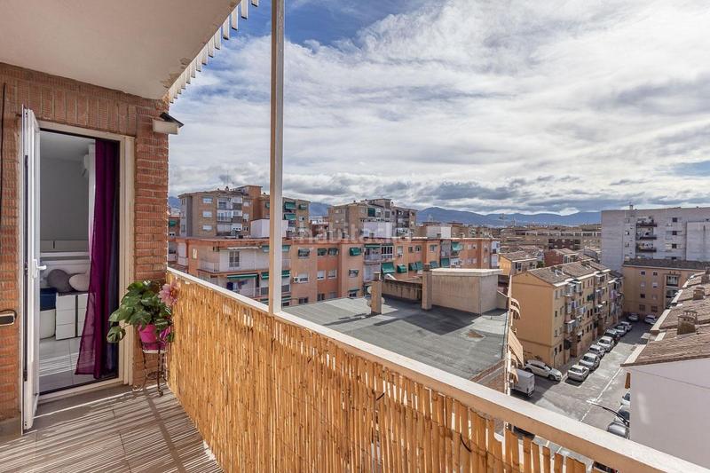 Foto f87f8669-2f69-4c5f-a610-f615eaa3107a. Piso  reformado en el zaidín en Barrio de Zaidín Granada