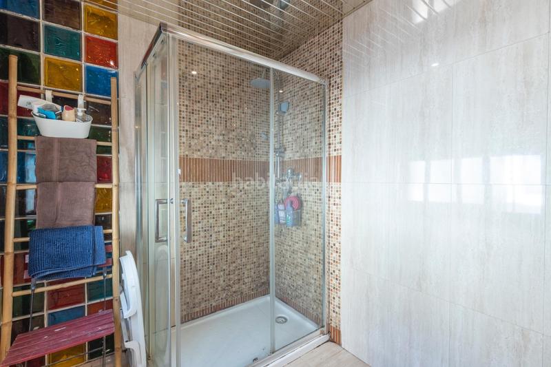 Foto c996ccaf-03ad-4c31-a46c-db50d5ce43ac. Àtic a Avda. De los Ogíjares Armilla