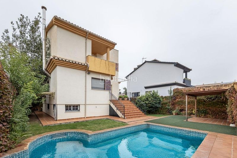 Foto 108b0d58-81ba-4bc7-9df0-e992415729da. Casa amb aparcament piscina a Peligros