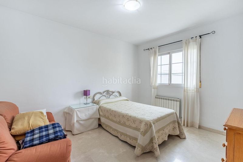 Foto a3cdc74b-6e1d-4adc-9b5d-59b1ec14bd94. Casa amb aparcament piscina a Peligros