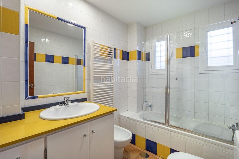 Foto 1bd9622f-2159-4fa1-aa4e-61e3df7a29ea. Xalet amb aparcament piscina a Gójar