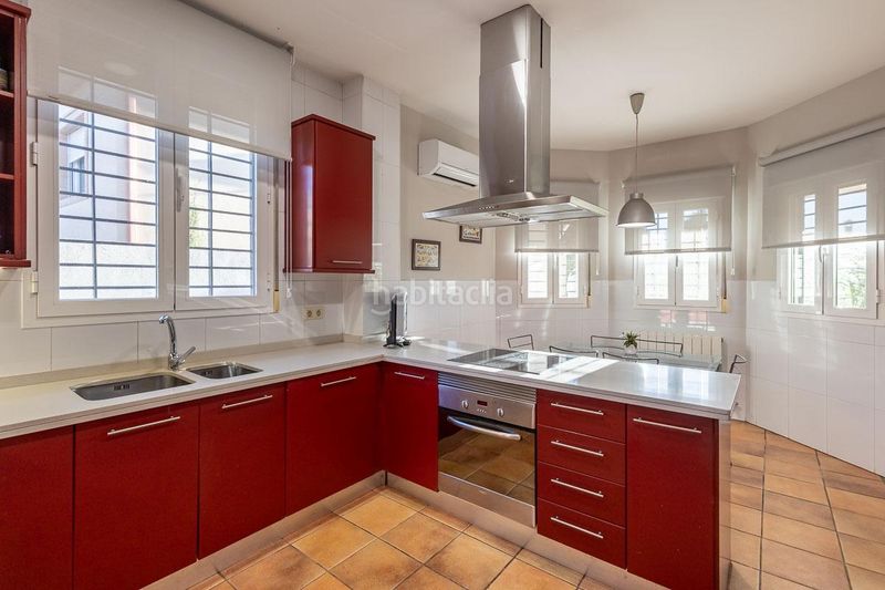 Foto 60cadd92-4b53-446b-af67-d9ecd7aed40e. Xalet amb aparcament piscina a Gójar