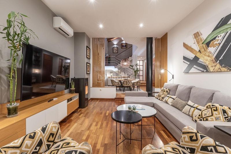 Foto a3461ffe-5d85-4d55-a124-c7b38952b083. Xalet amb aparcament piscina a Gójar