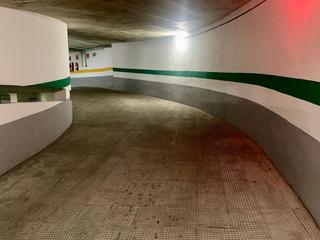 Miete Autoparkplatz  Calle mesones. Plaza de garaje en alquiler centro  edificio el suizo, granada