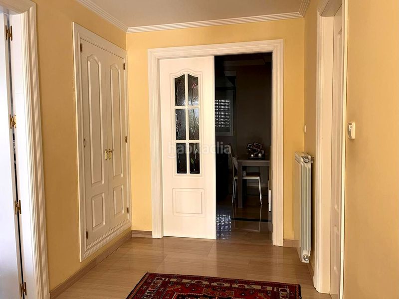 Foto 5c12d375-3550-4c0e-acd8-ead528177381. Xalet amb xemeneia calefacció piscina a Peligros