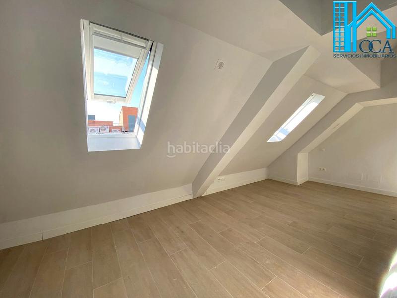 Foto b613cb87-5be8-49f6-870a-ffb5c74324c3. Ático  en venta en calle valentín llaguno en Madrid