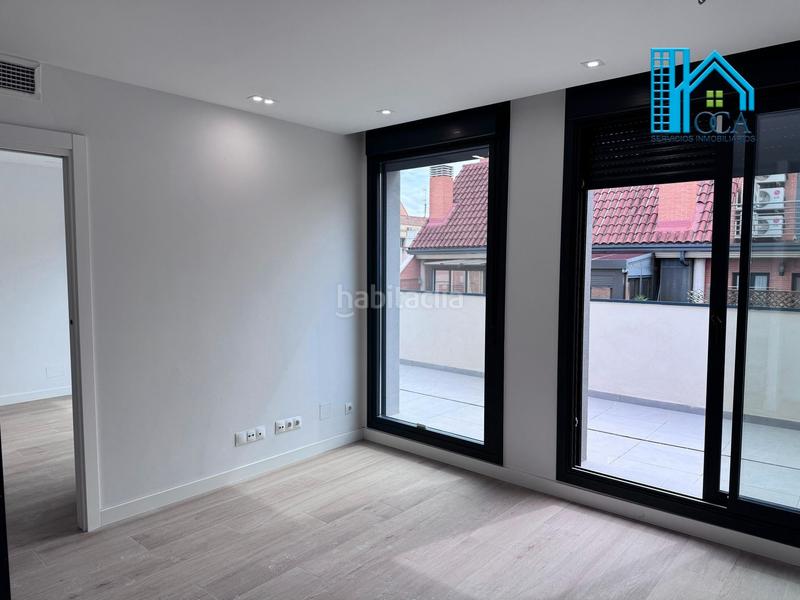 Foto bfd3da82-771c-4ef4-adda-5d8a58e7b0f4. Ático  en venta en calle valentín llaguno en Madrid