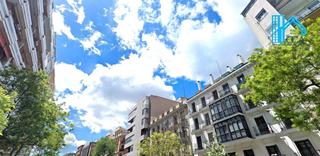 Locale commerciale in Calle de Bravo Murillo